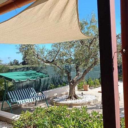 La Casetta Degli Ulivi Con Piscina Менфи Экстерьер фото